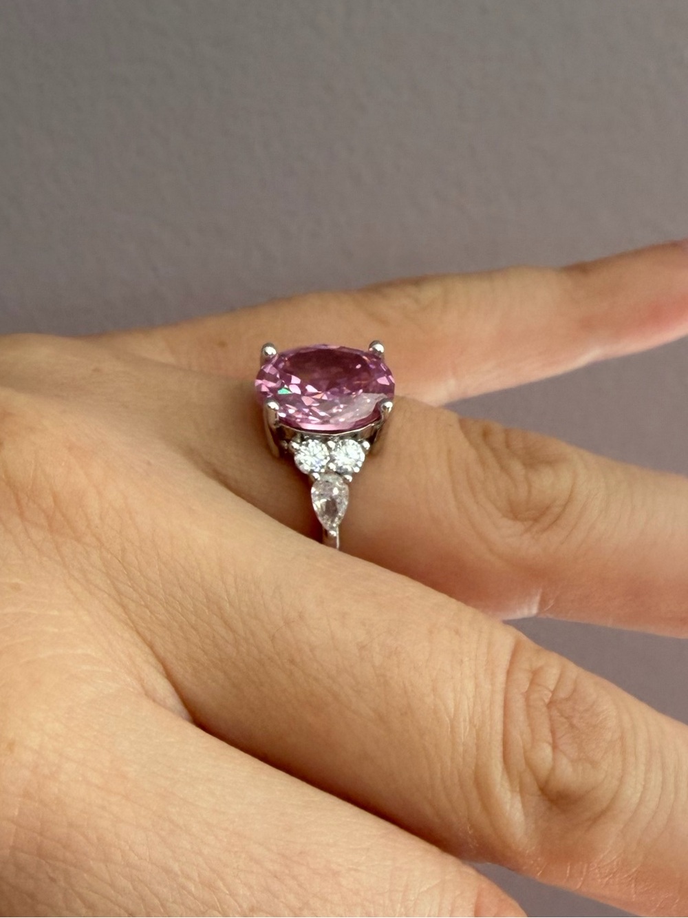 Pink Round-Cut Gemstone Statement Ring - Silver Setting - Picture 5 of 7